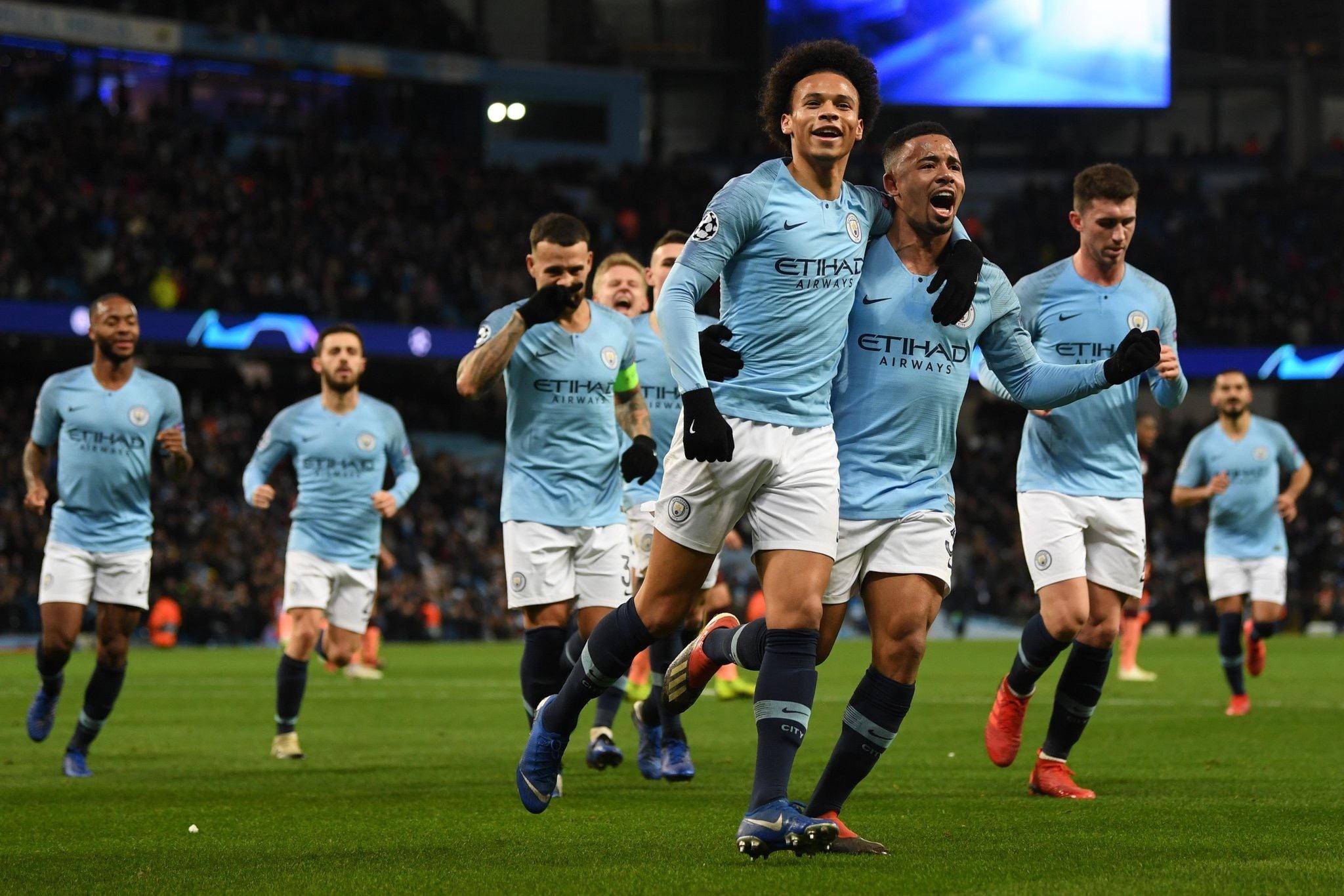 姆伯莫以其 姆伯莫以其